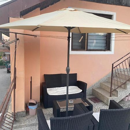 Micin Dom Apartment Пирот Екстериор снимка