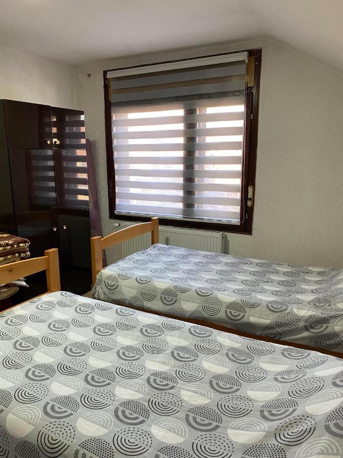 Micin Dom Apartment Пирот Екстериор снимка