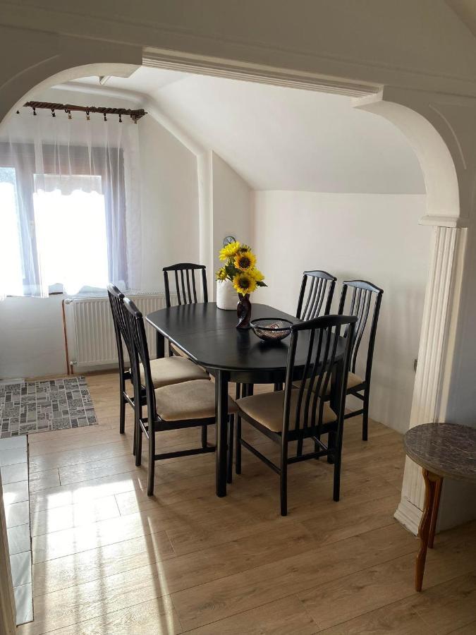 Micin Dom Apartment Пирот Екстериор снимка