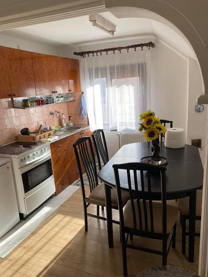 Micin Dom Apartment Пирот Екстериор снимка